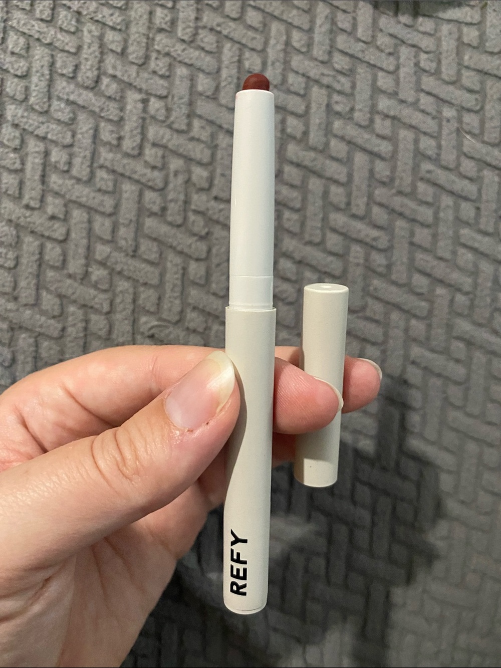 REFY blur liner
